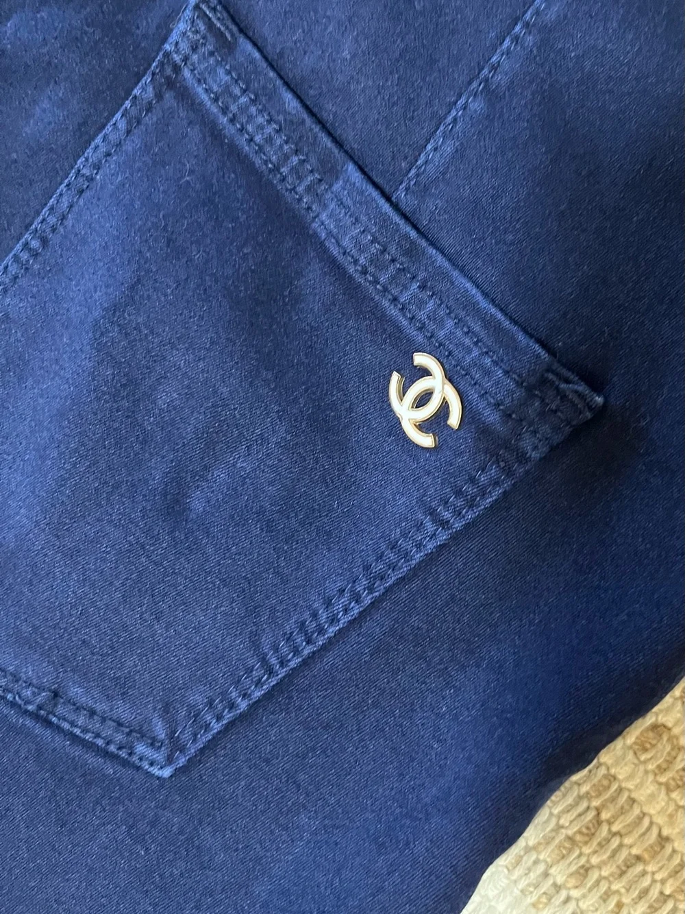 CHANEL Navy Blue Ankle Cropped Jeans